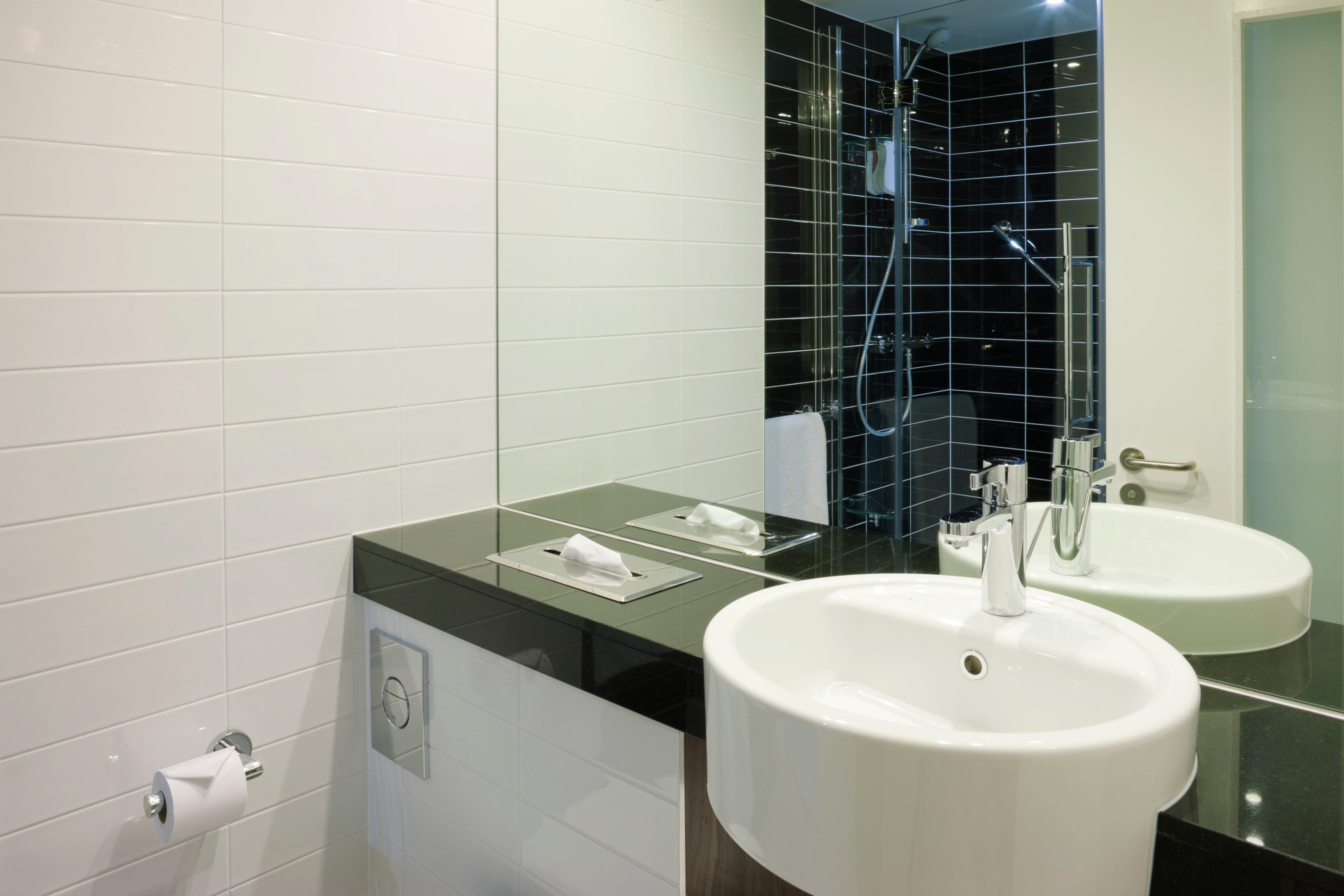 Holiday Inn Express Cambridge Duxford M11 Jct 10 By Ihg Ngoại thất bức ảnh