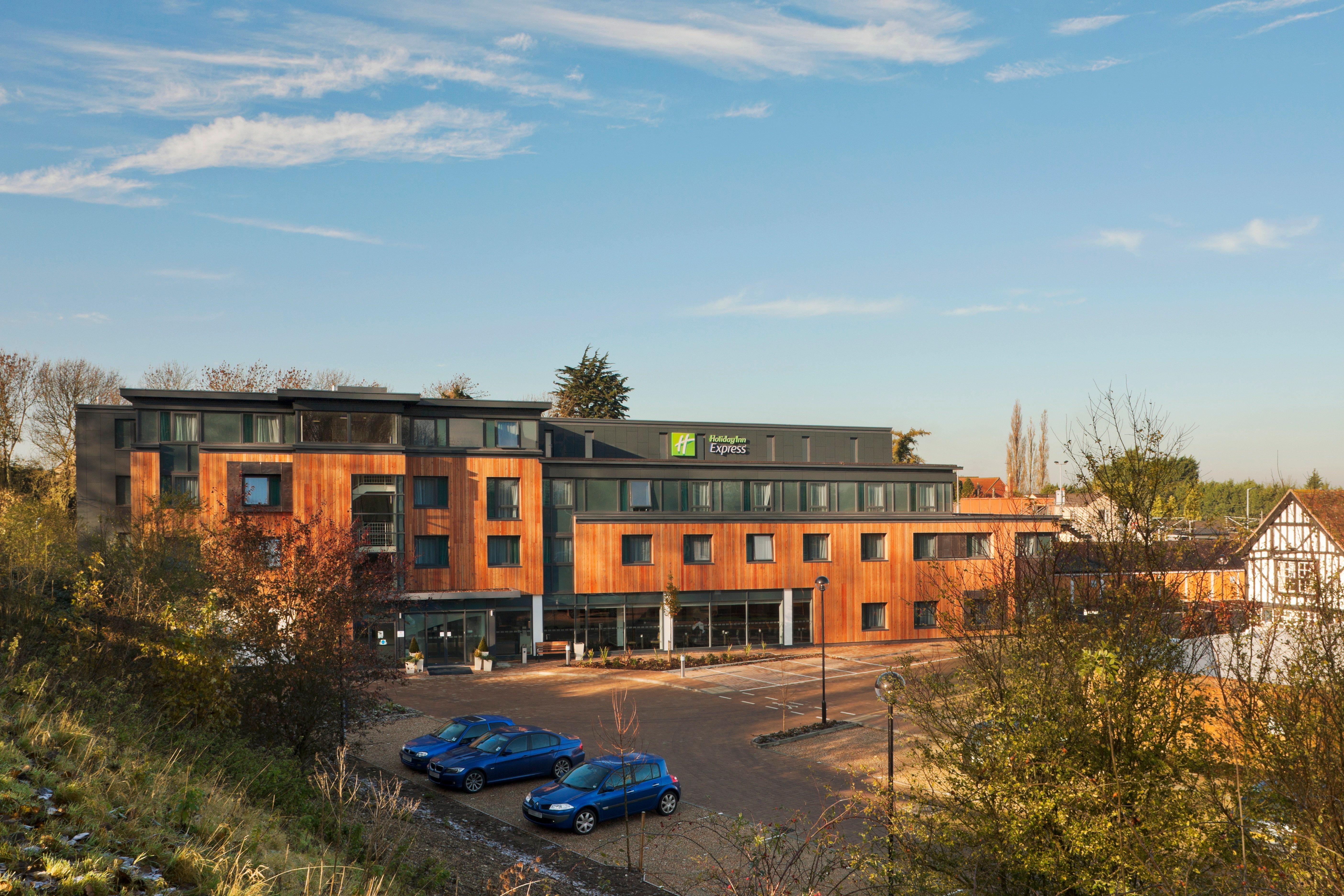 Holiday Inn Express Cambridge Duxford M11 Jct 10 By Ihg Ngoại thất bức ảnh